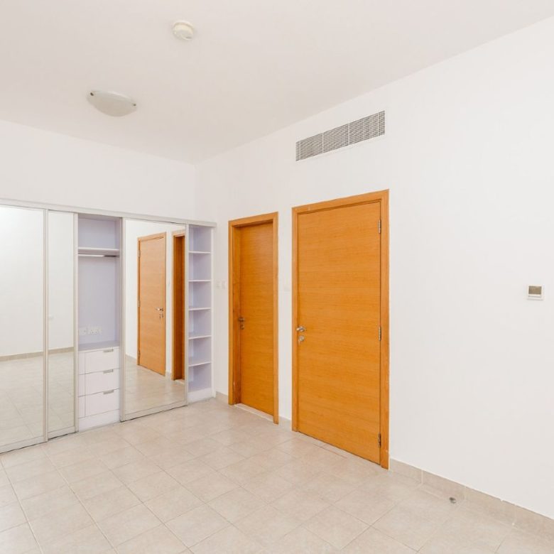 Fully Upgraded | Spacious Layout | 3 Bedroom Villa — Dubai | Stradom Real Estate