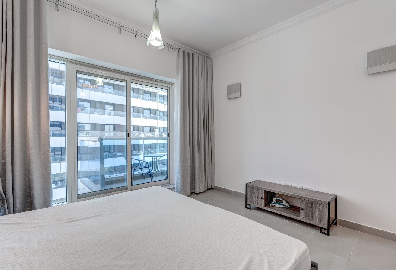 Large Layout | Furnished | Marina Living — Dubai | Stradom Real Estate