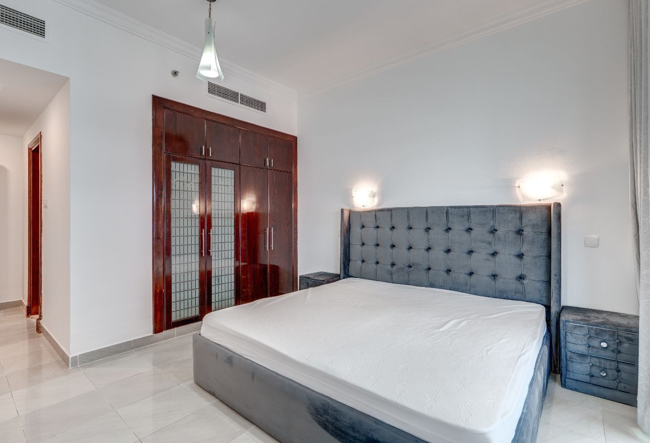 Large Layout | Furnished | Marina Living — Dubai | Stradom Real Estate