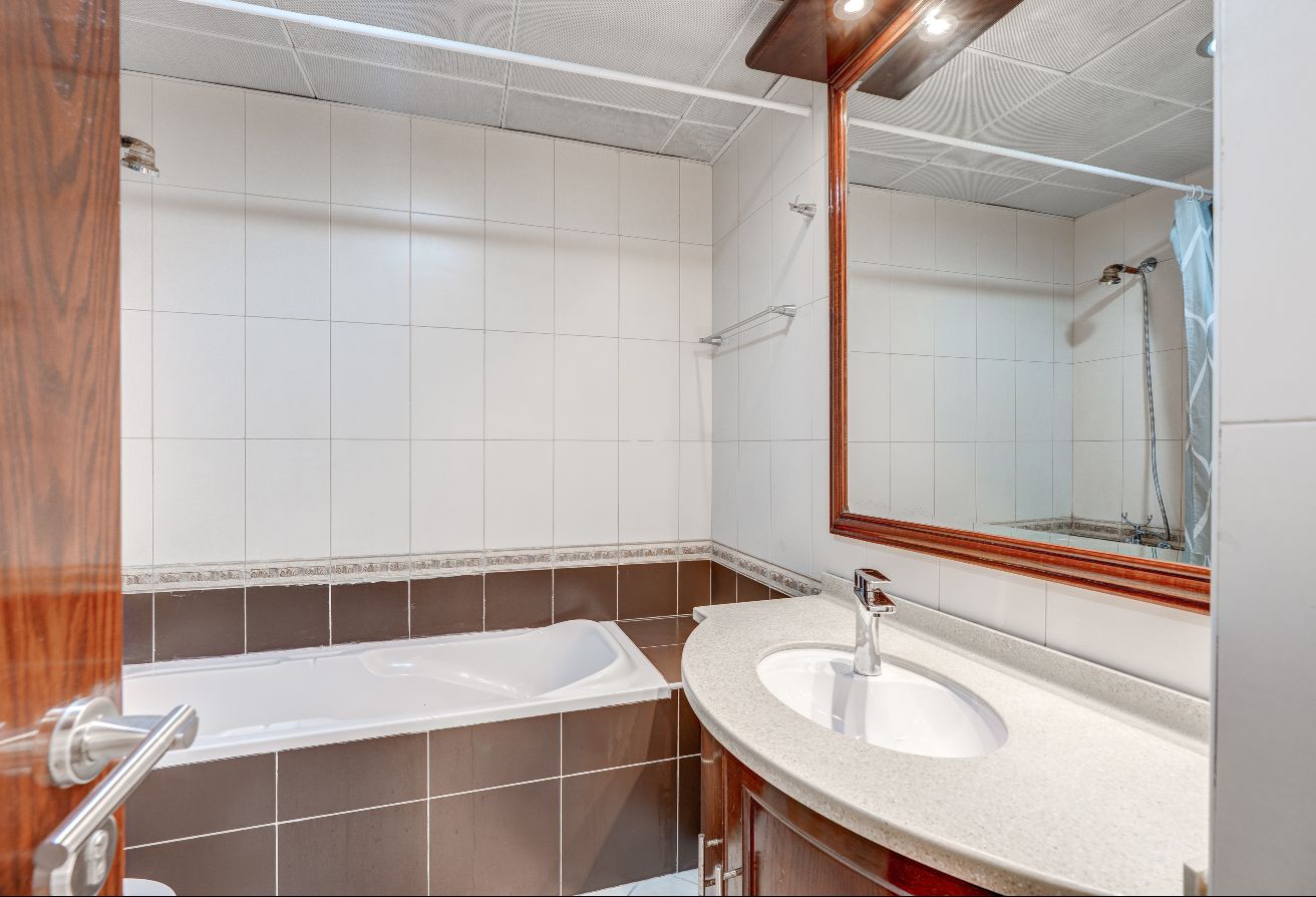 Large Layout | Furnished | Marina Living — Dubai | Stradom Real Estate