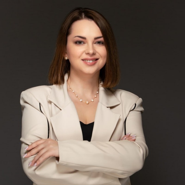 Nataliia Stradomska — Stradom Real Estate, Dubai